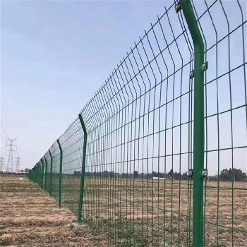 雙邊絲護欄網(wǎng)的應(yīng)用與優(yōu)勢