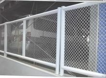 優質防護屏障 橋梁護欄網、小區圍網與桃形護欄網的專業解析